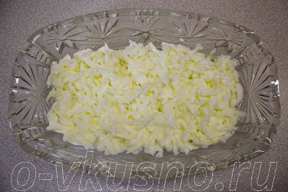 Салат «Мимоза» с горбушей и сыром